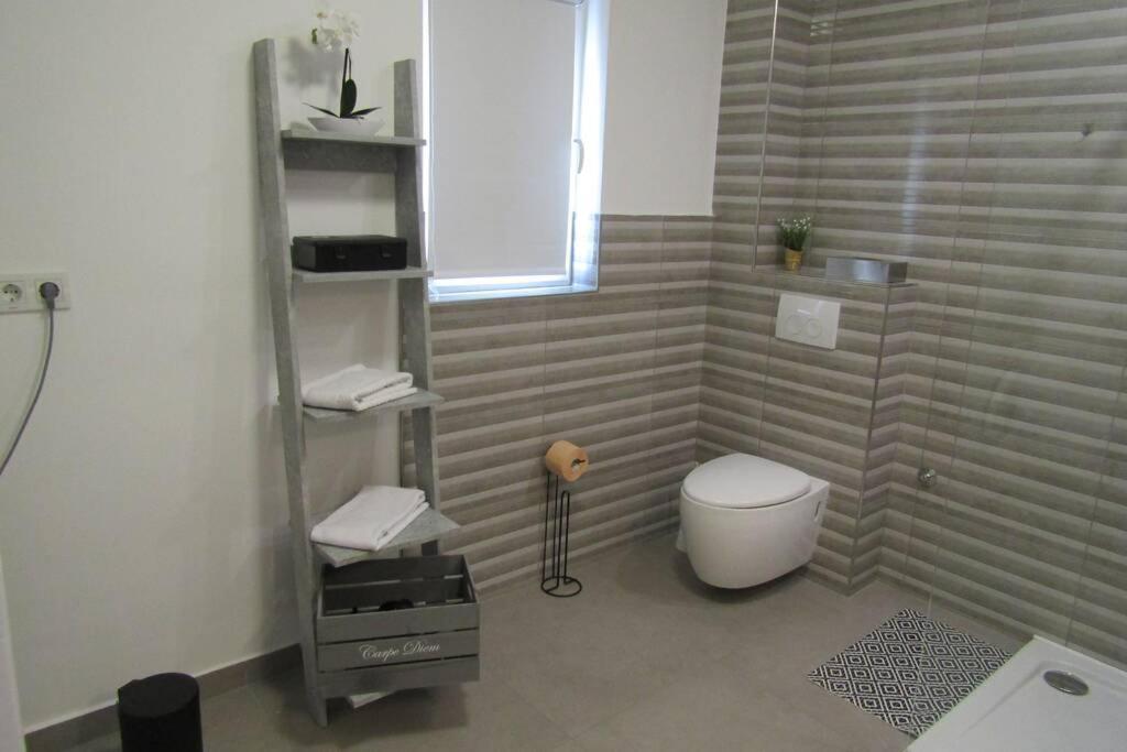 Apartman Megi & Studio Apartman Tomi - Self Check In كرابينا المظهر الخارجي الصورة